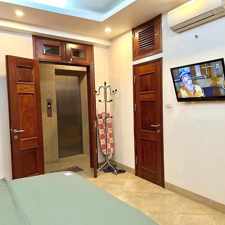 Serviced Apartment Next To The Hanoi Opera House Can Ho Day Du Tien Nghi Co Thang May Ngay Gan Nha Hat Lon Exterior photo