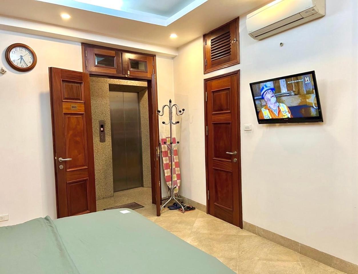 Serviced Apartment Next To The Hanoi Opera House Can Ho Day Du Tien Nghi Co Thang May Ngay Gan Nha Hat Lon Exterior photo